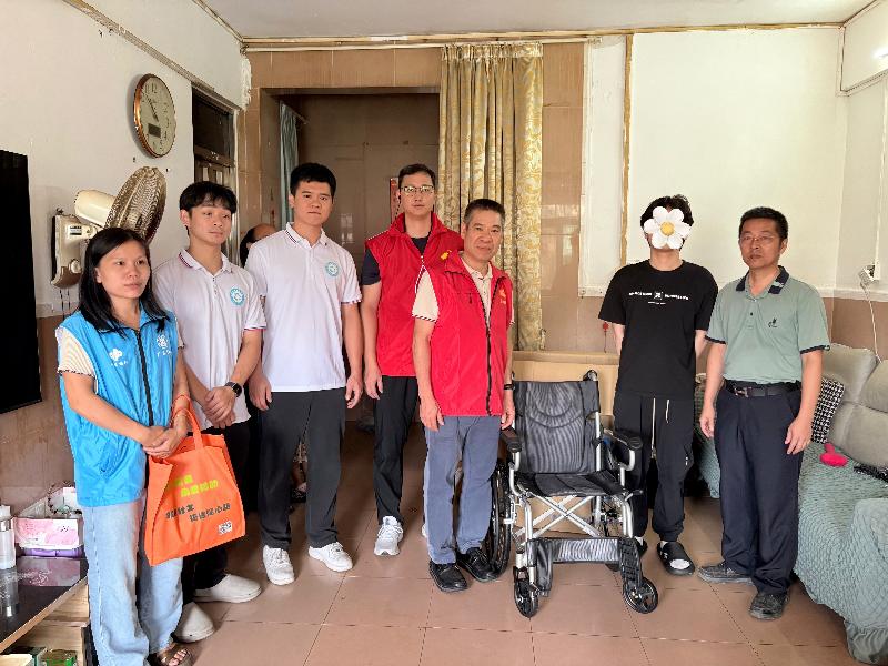 社辅中心赴黄江镇长龙社区开展